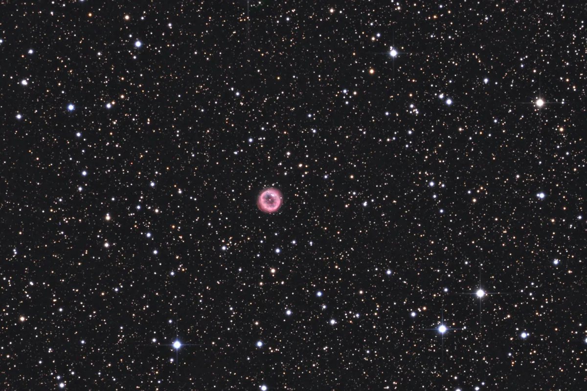 NGC 6894