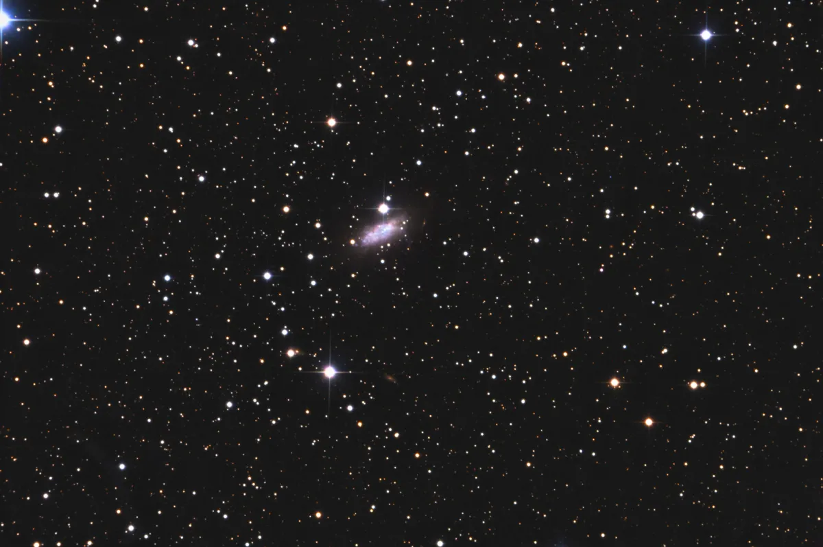 NGC 1569 (Arp 210)