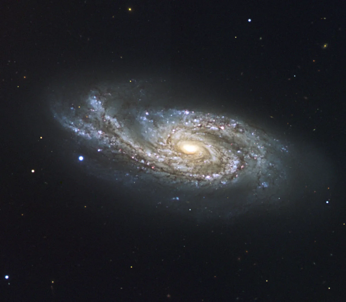 NGC 908